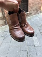 Chelsea boots ZETA SHOES bassi tacco in vera pelle made in italy CUOIO