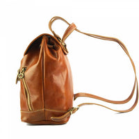 Zaino donna  in vera pelle di vitello tamponata a mano made in italy