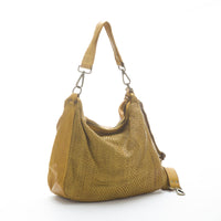 Borsa a spalla donna  in morbida pelle di vitello made in Italy, lavato e tinto in capo.