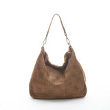 Borsa a spalla donna  in morbida pelle di vitello made in Italy, lavato e tinto in capo.
