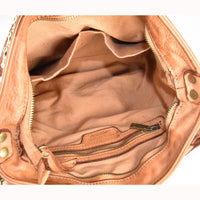 Borsa a tracolla  in vera pelle effetto vintage tinto lavato in capo 28 x H 30  x 2 Dimensioni  : 32 x H26 x 12