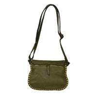 Borsa a tracolla  borchie in vera pelle effetto vintage tinto lavato in capo made in italy