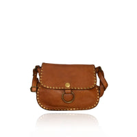 Borsa a tracolla  borchie in vera pelle effetto vintage tinto lavato in capo made in italy