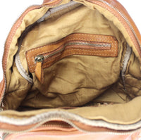 Zaino in vera pelle  effetto vintage tinto lavato in capo made in italy